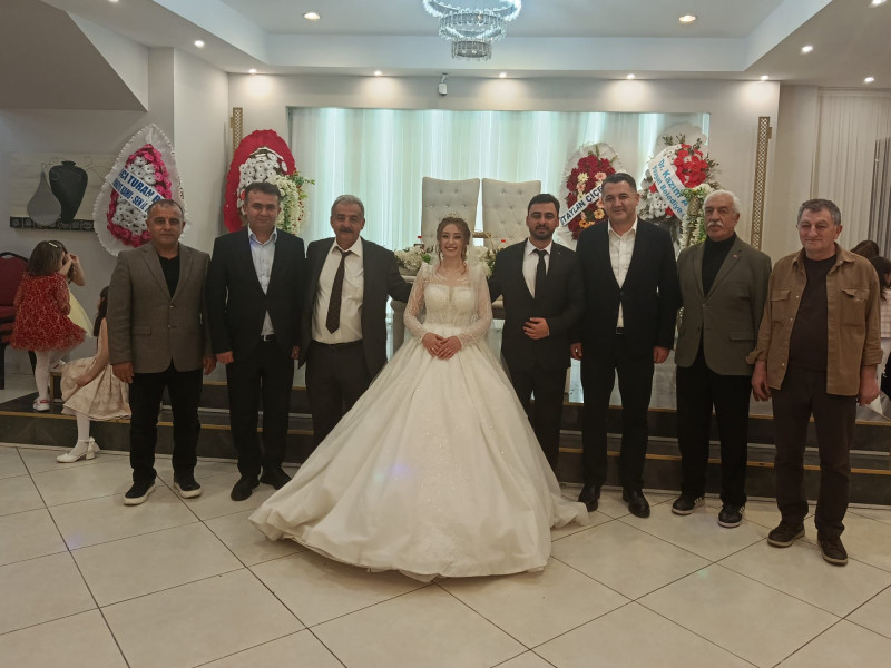 Yozgat İl Temsilcimiz Kemal BAŞARAN’ın Oğlunun düğün törenine katılım sağladık.